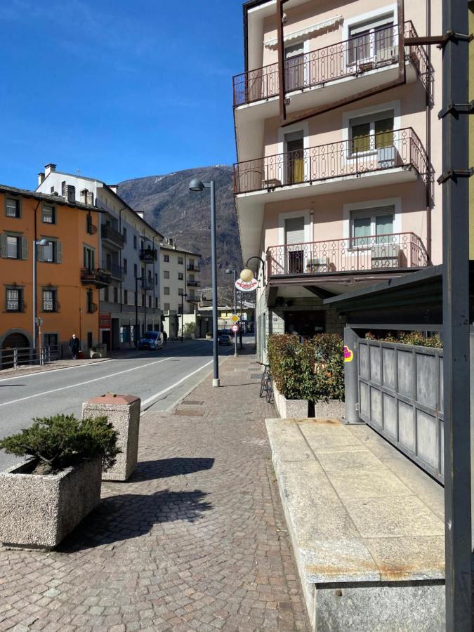 Ferienwohnung La Torre Tirano Exterior foto